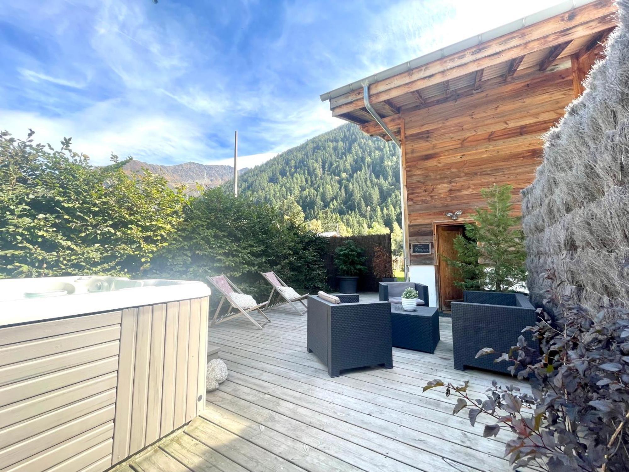 Chalé Le Petit Nicolas, Jacuzzi, Vue Mont Blanc