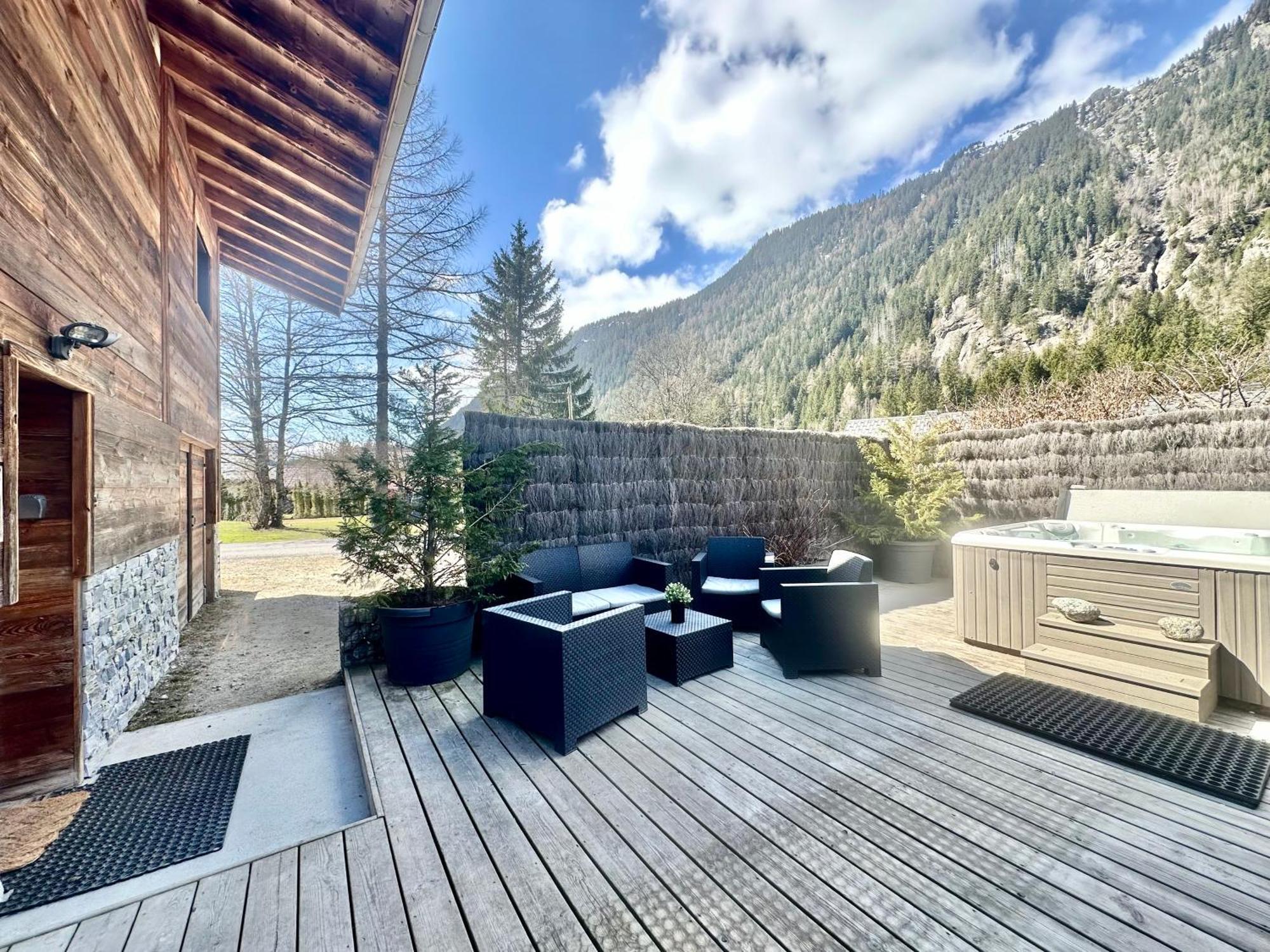 Le Petit Nicolas, Jacuzzi, Vue Mont Blanc Chalé